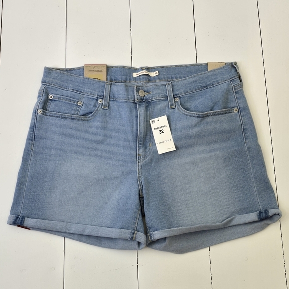 NWT Levi's Mid Length Cuffed Shorts Light Wash 32 - Picture 5 of 13
